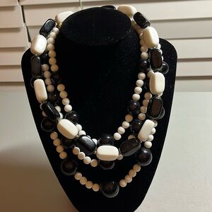 Black and white beaded necklace combo